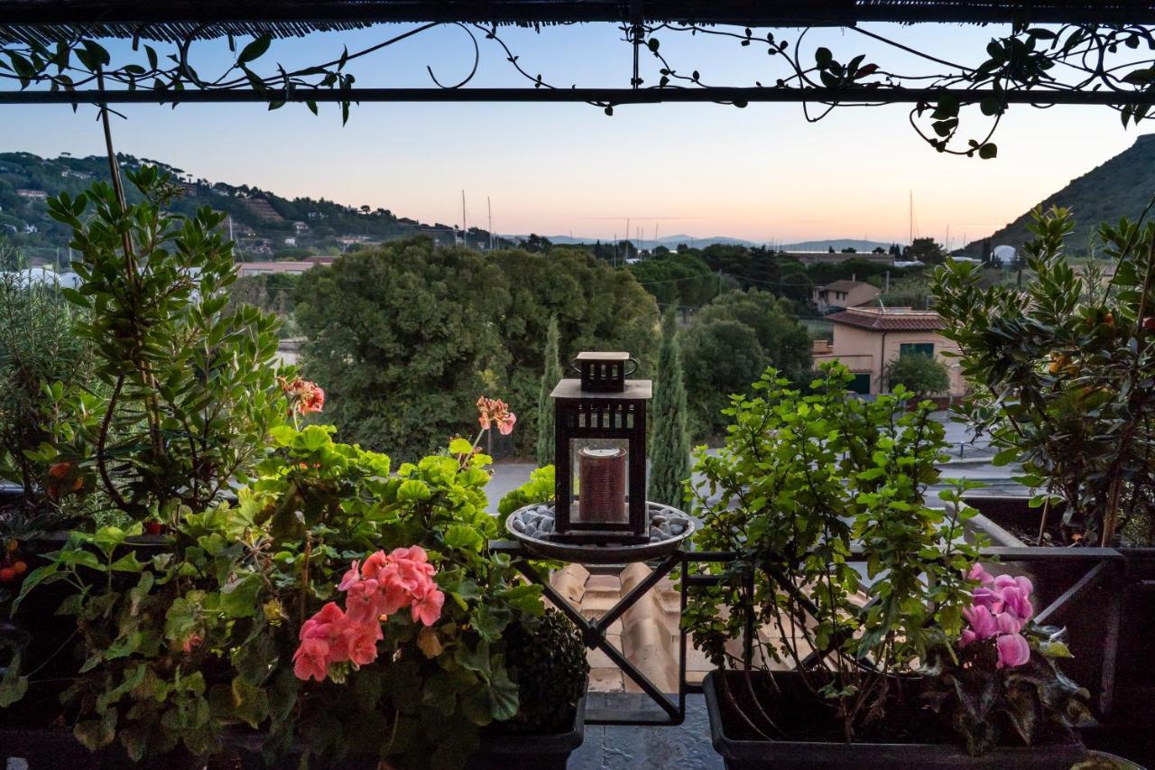 A Point Porto Ercole Resort & Spa Buitenkant foto